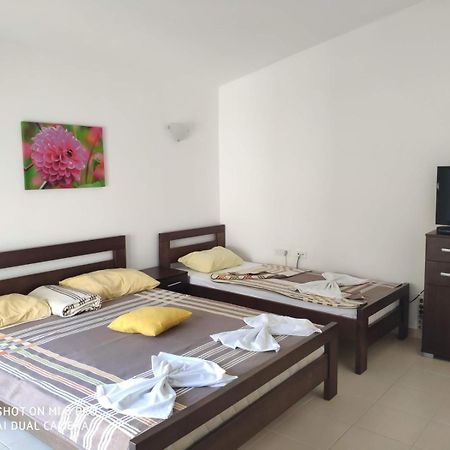 Apartments Brnjada Сутоморе Екстер'єр фото