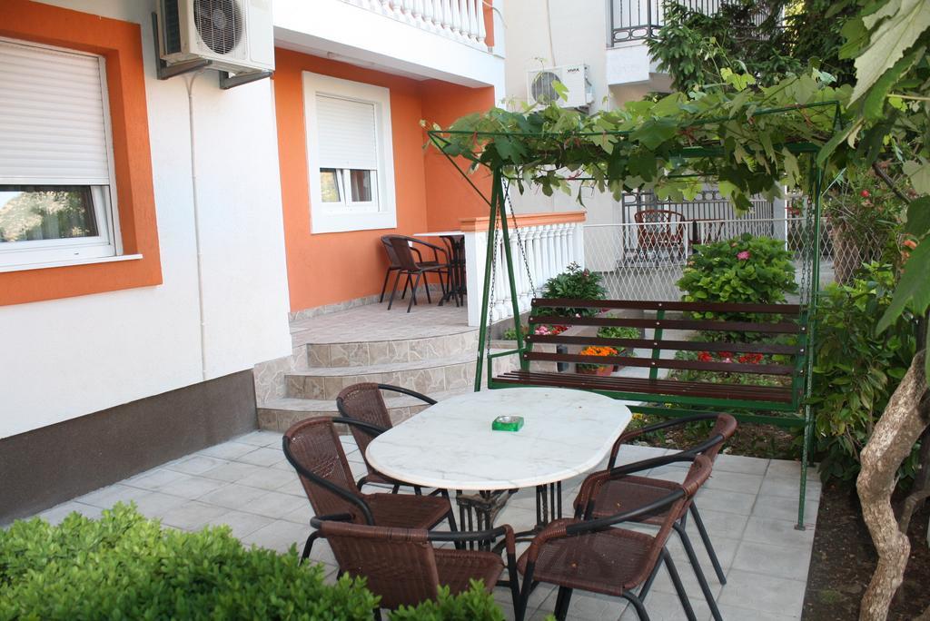 Apartments Brnjada Сутоморе Екстер'єр фото